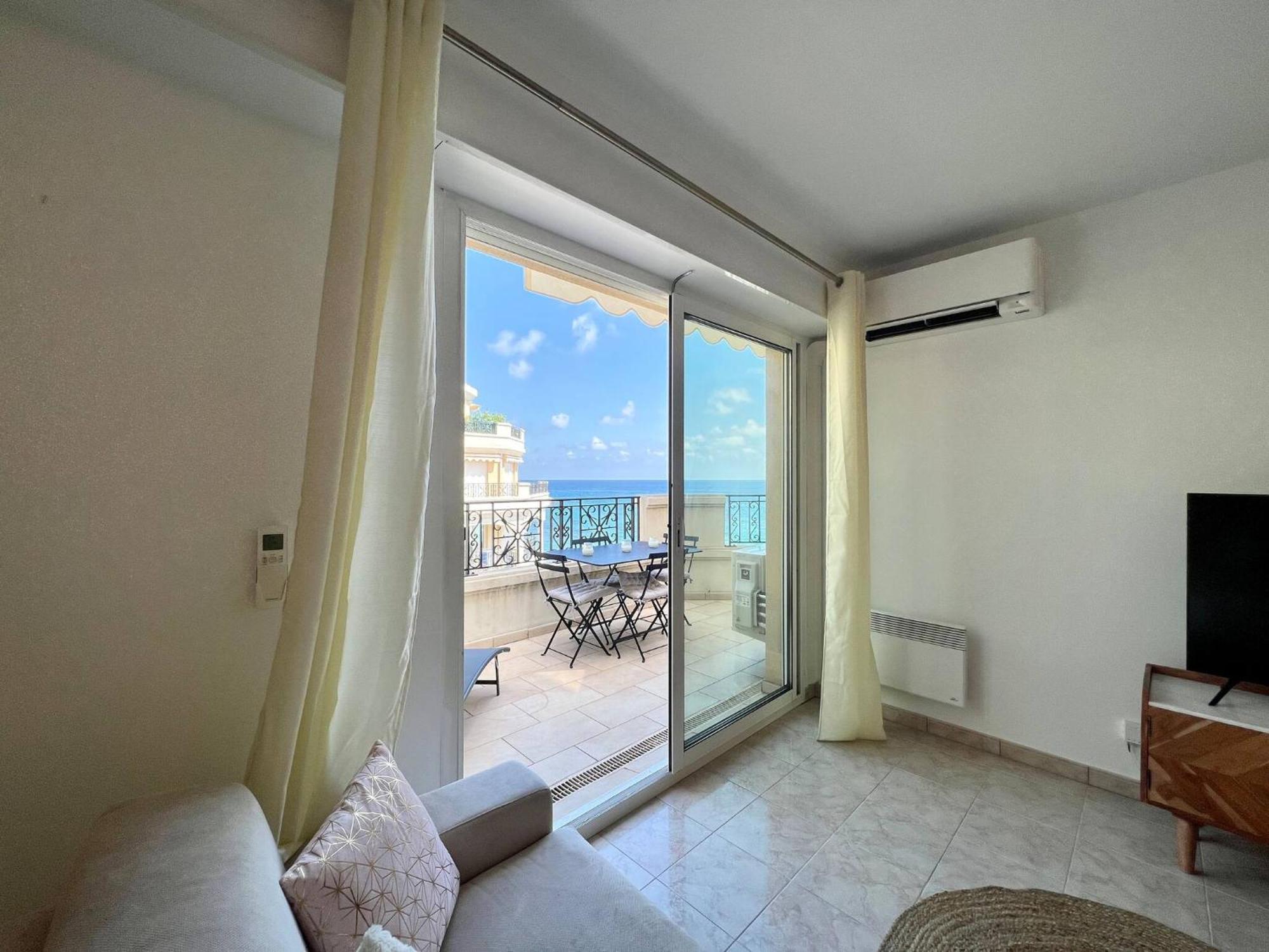 'Le Victoria Beach' Vue Mer Plein Centre, Spacieux Menton Kültér fotó