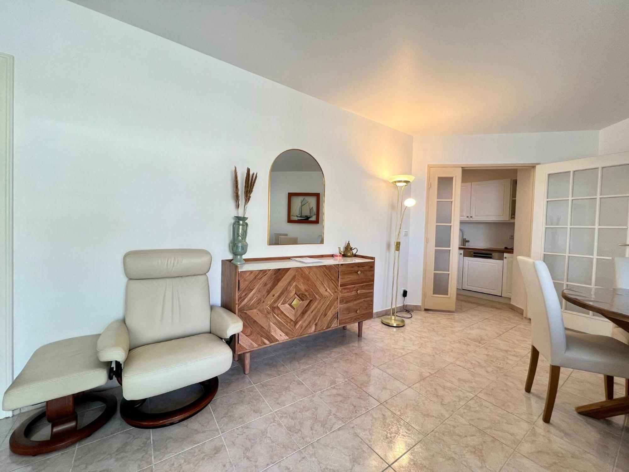 'Le Victoria Beach' Vue Mer Plein Centre, Spacieux Menton Kültér fotó